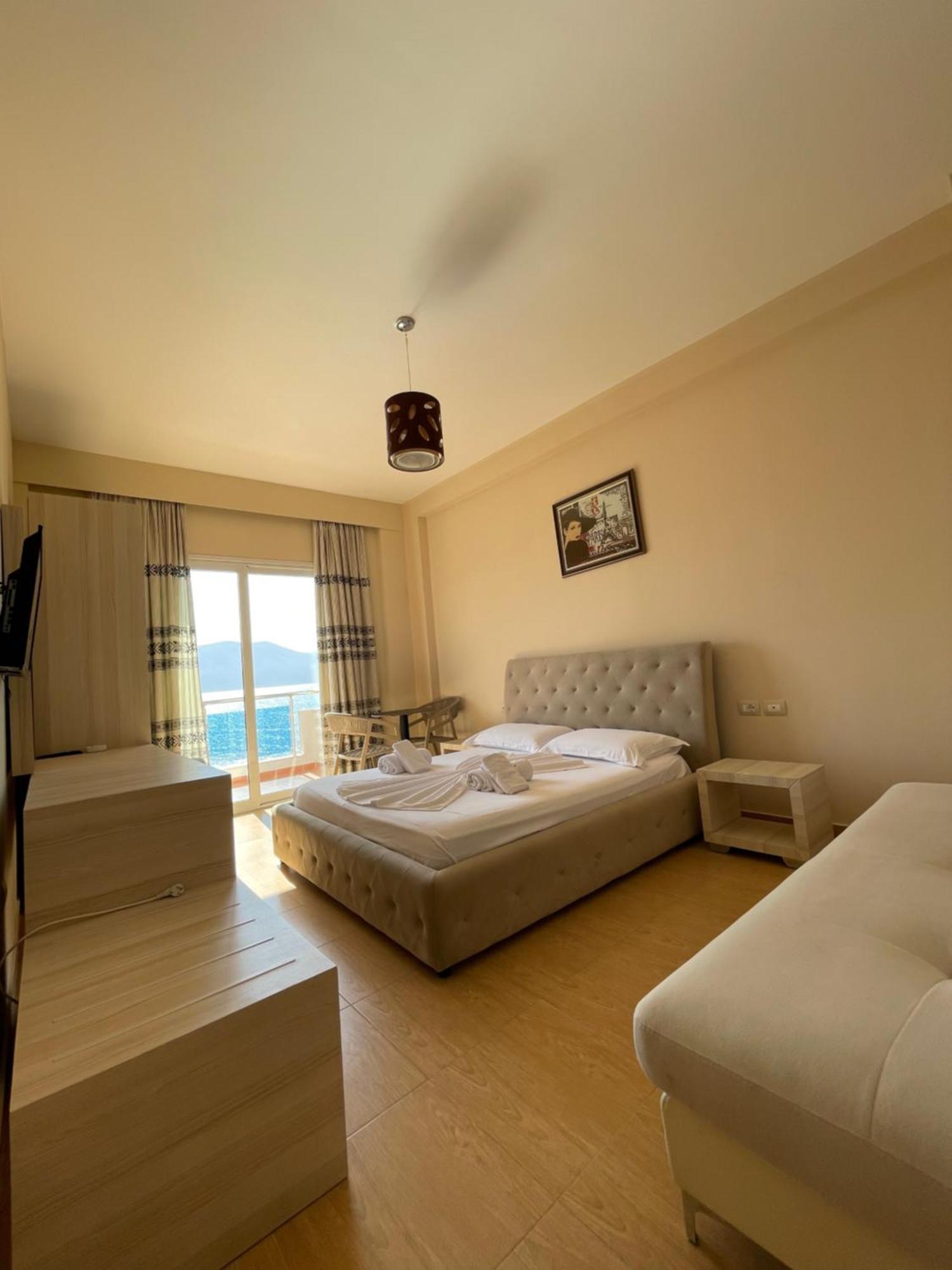 Coral Hotel & Resort Radhimë Buitenkant foto
