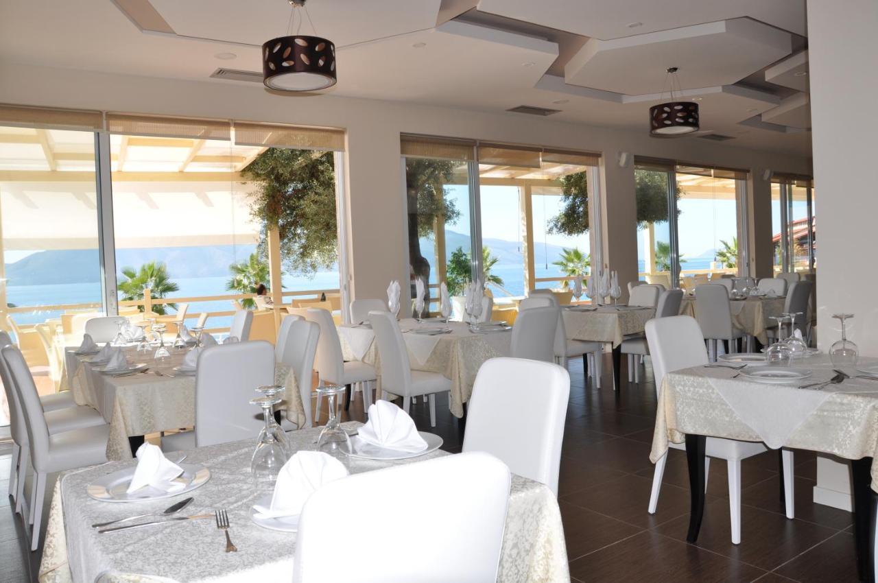 Coral Hotel & Resort Radhimë Buitenkant foto